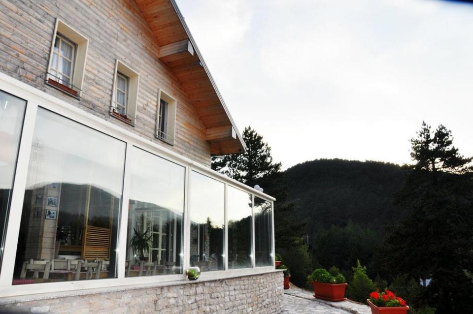 Hotel Snjezna Kuca - Nature Park Of Bosnia Herzegovina Padezina 외부 사진
