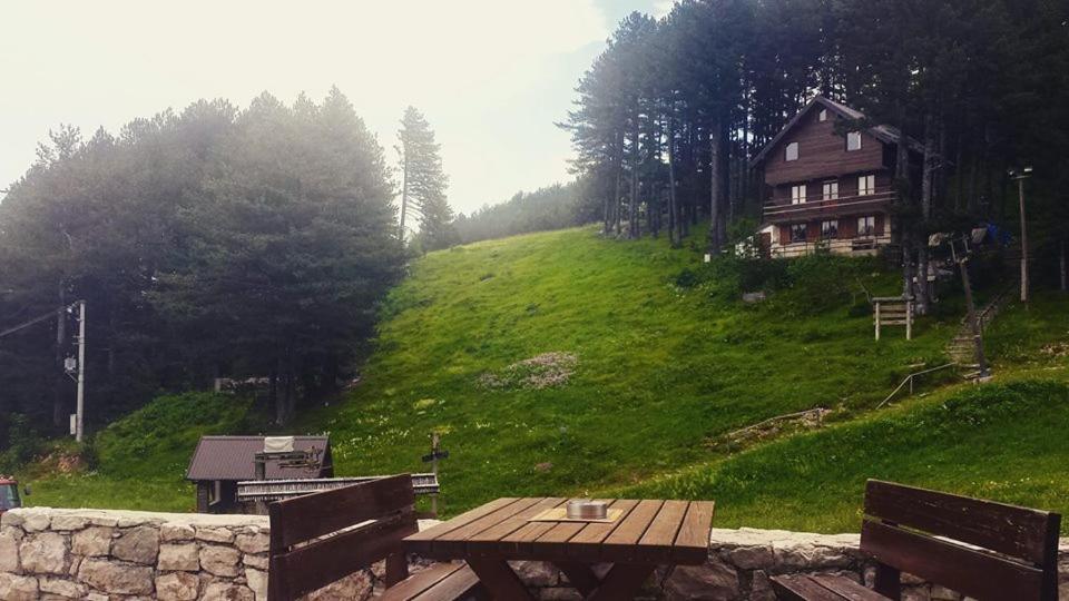 Hotel Snjezna Kuca - Nature Park Of Bosnia Herzegovina Padezina 외부 사진